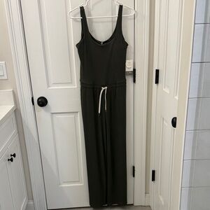 Vuori Pose Scoop Jumpsuit